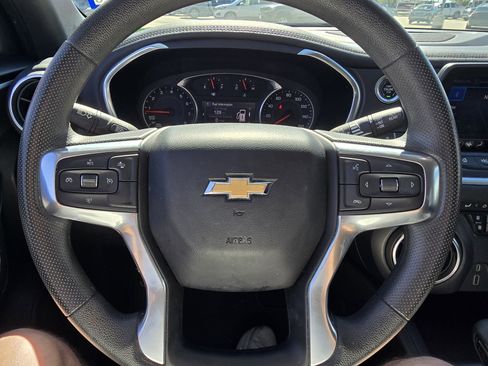 Used 2021 Chevrolet Blazer LT image 12