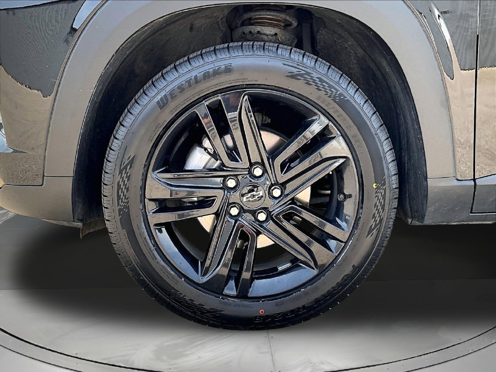 Used 2025 Chevrolet Trax ACTIV w/ Driver Confidence Package FWD image 35