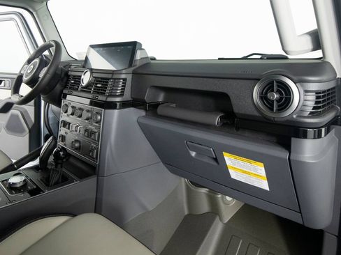 Used 2025 INEOS Grenadier AWD/4WD image 25
