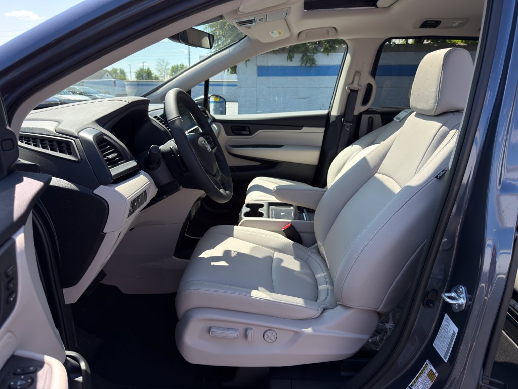 New 2027 Honda Odyssey EX-L image 17