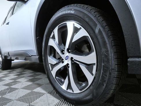 Used 2022 Subaru Outback Limited AWD/4WD image 2