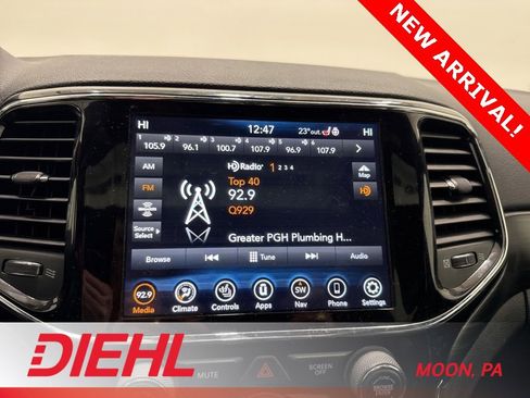 Certified 2021 Jeep Grand Cherokee Laredo X image 27