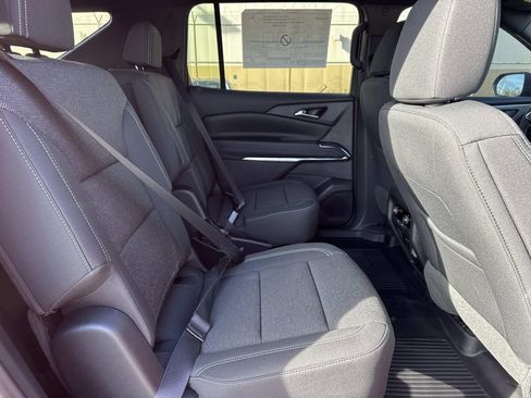 New 2026 Chevrolet Traverse LT image 10