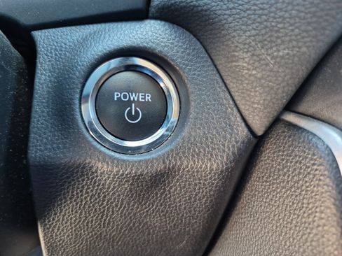 Used 2024 Toyota RAV4 XLE AWD/4WD image 33