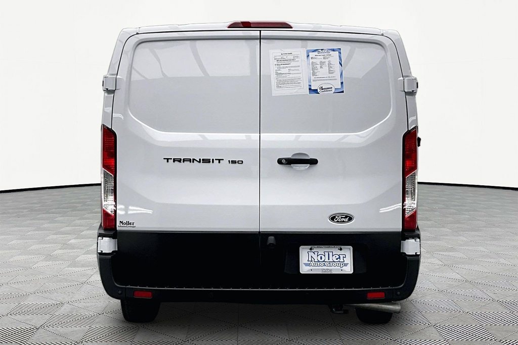 Used 2026 Ford Transit 150 Low Roof RWD image 4
