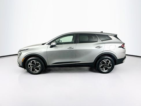 Used 2025 Kia Sportage LX AWD/4WD image 4