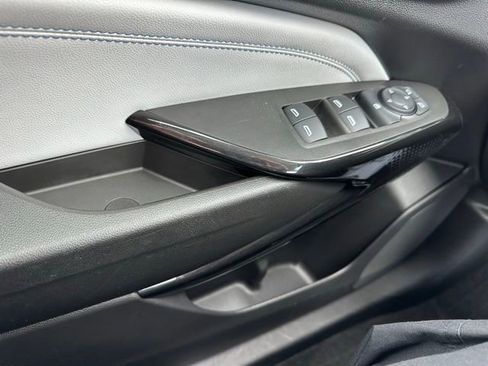 Certified 2024 Chevrolet Trax LT image 49