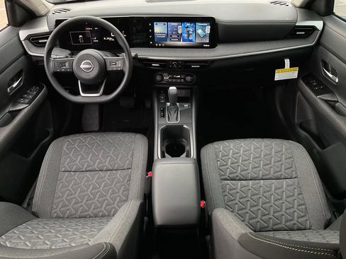 New 2026 Nissan Kicks SV w/ Cold Weather Package FWD image 19