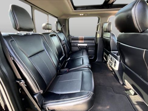 Used 2020 Ford F150 Lariat w/ Equipment Group 502A Luxury AWD/4WD image 18