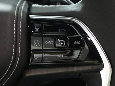 New 2025 Jeep Grand Cherokee L Overland image 31