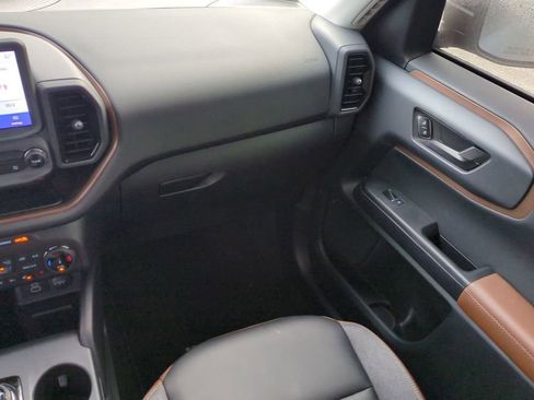 Used 2024 Ford Bronco Sport Outer Banks w/ Tech Package image 17