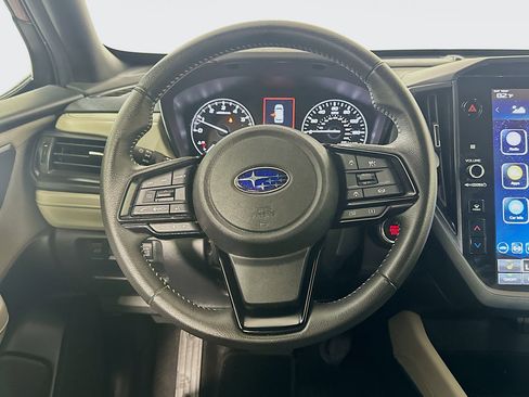 Used 2025 Subaru Forester Premium AWD/4WD image 17