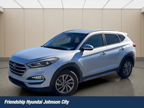 Used 2017 Hyundai Tucson SE Plus image 1
