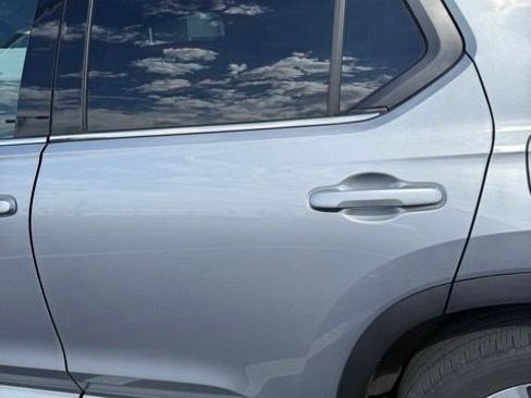 Used 2023 Honda Pilot Touring image 12