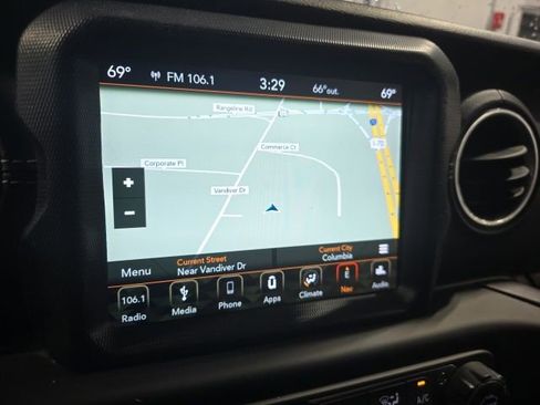 Used 2018 Jeep Wrangler Unlimited Sahara w/ Dual Top Group image 14