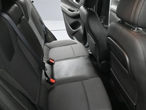 Used 2023 Buick Encore GX Select w/ Experience Buick Package FWD image 18