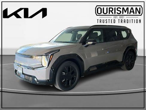 New 2026 Kia EV9 Land w/ Nightfall Edition Package image 2