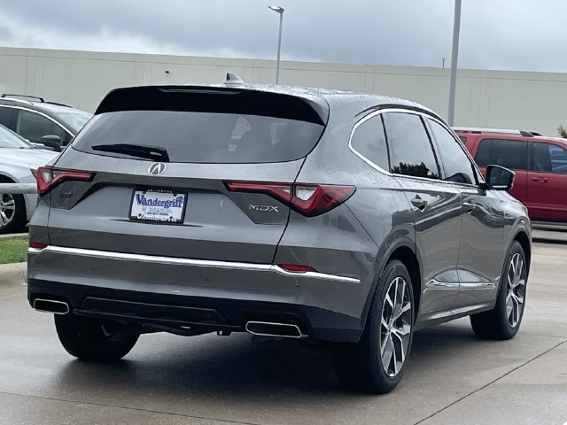 Used 2024 Acura MDX w/ Technology Package FWD image 4
