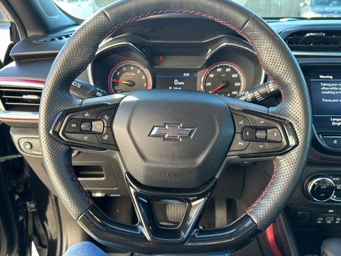 Used 2023 Chevrolet TrailBlazer RS w/ Sun and Liftgate Package image 28