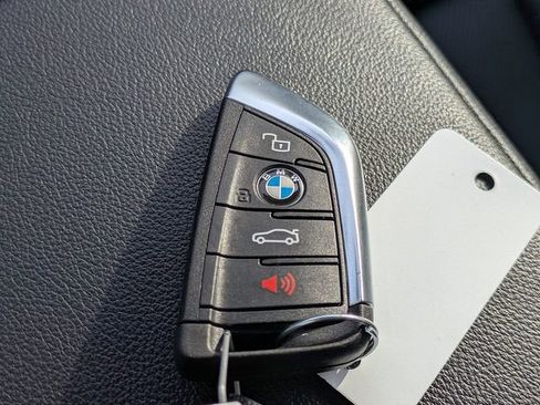 Used 2026 BMW M440i Convertible RWD image 35