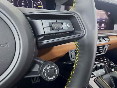 Certified 2026 Porsche 911 GT3 RWD image 14