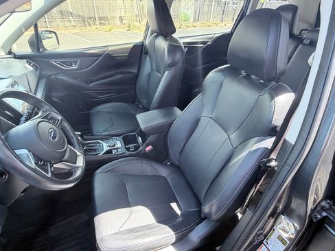 Used 2019 Subaru Forester Limited AWD/4WD image 8