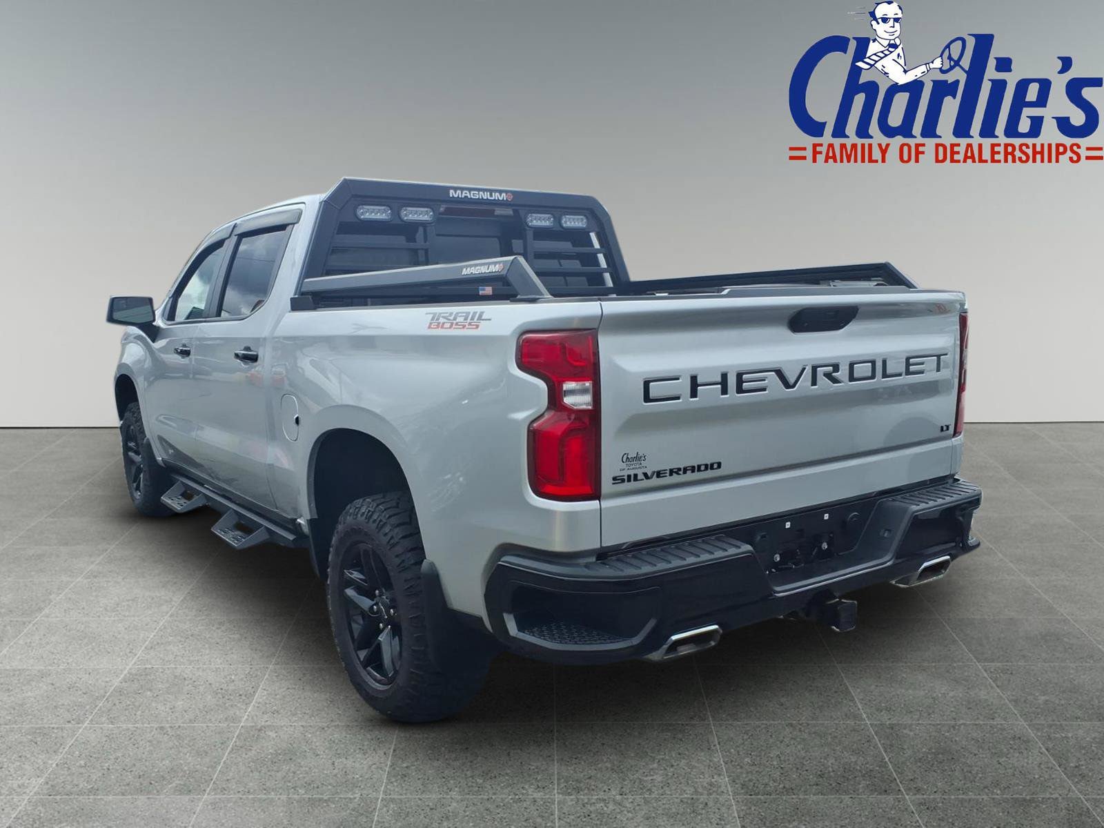 Used 2021 Chevrolet Silverado 1500 LT Trail Boss w/ Convenience Package II AWD/4WD image 5
