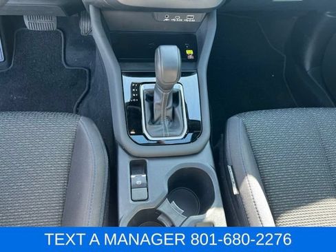 Used 2025 Subaru Forester Premium w/ Convenience Package #2 AWD/4WD image 17