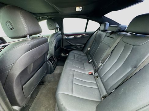 Used 2018 BMW 530e image 16