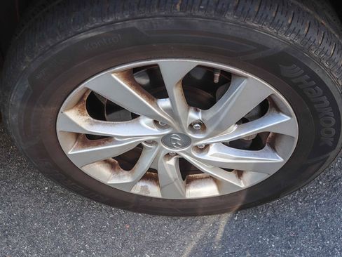 Used 2019 Hyundai Tucson SE image 12