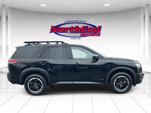 Used 2023 Nissan Pathfinder Rock Creek image 2