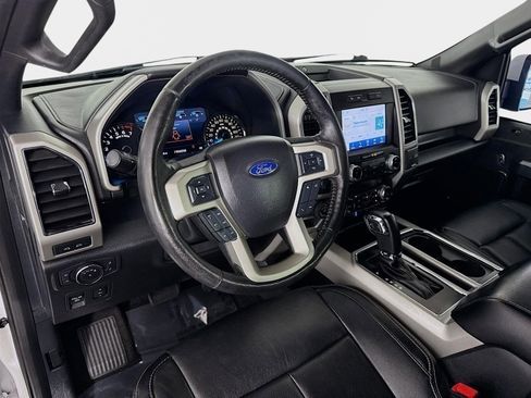 Used 2019 Ford F150 Lariat w/ Equipment Group 502A Luxury AWD/4WD image 9
