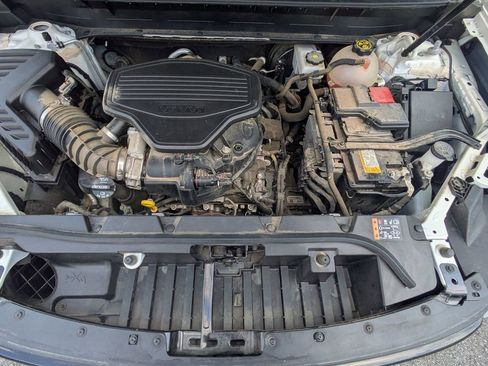 Used 2021 GMC Acadia SLT w/ Elevation Edition image 12