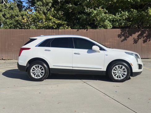 Used 2017 Cadillac XT5 FWD image 11