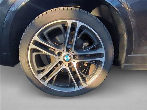 Used 2017 BMW X3 xDrive28i image 14