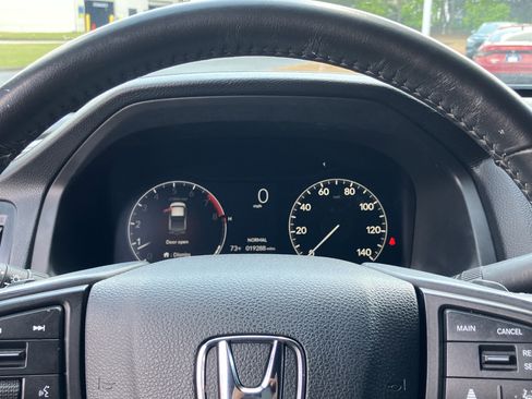 Certified 2025 Honda Ridgeline Sport image 22