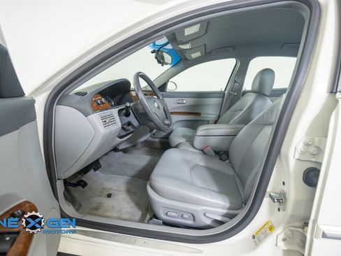 Used 2006 Buick LaCrosse CXL w/ Chrome Appearance Package FWD image 11