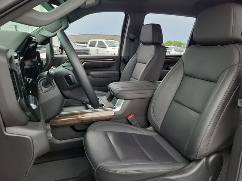 Used 2025 Chevrolet Silverado 2500 LT w/ Texas Edition AWD/4WD image 19
