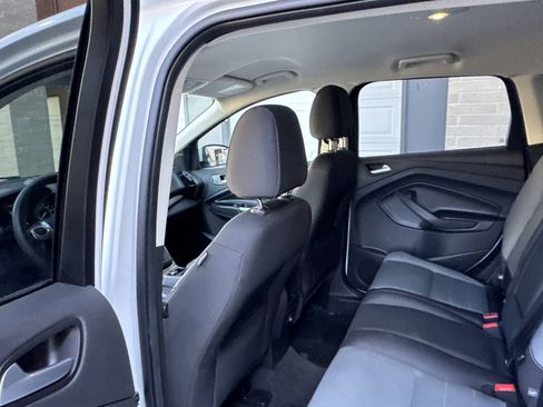 Used 2016 Ford Escape SE AWD/4WD image 27