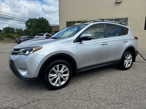 Used 2013 Toyota RAV4 Limited AWD/4WD image 4