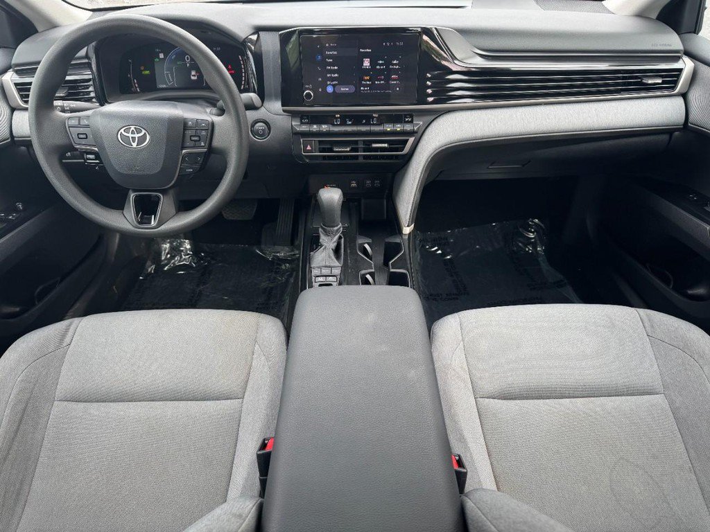 Used 2026 Toyota Camry LE FWD image 17