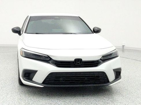 Used 2023 Honda Civic Sport image 2