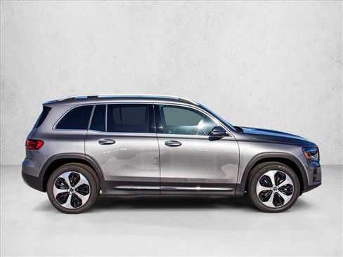 New 2026 Mercedes-Benz GLB 250 4MATIC image 4