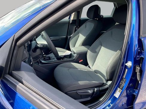 Used 2025 Kia K4 FWD image 9