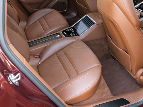 Used 2023 Porsche Panamera 4 image 56