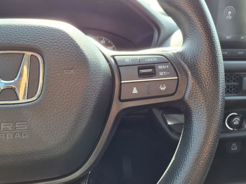 Used 2023 Honda HR-V LX image 16