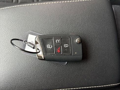 Used 2024 Volkswagen Tiguan S image 46