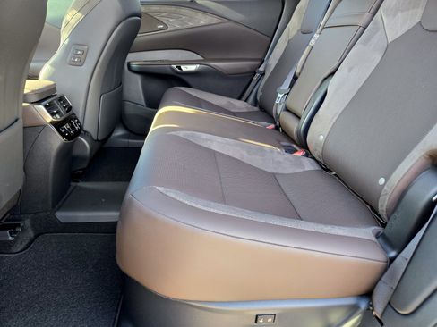 New 2026 Lexus RX 450h AWD image 8