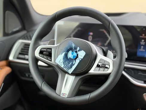 New 2026 BMW X5 xDrive40i w/ M Sport Package image 14