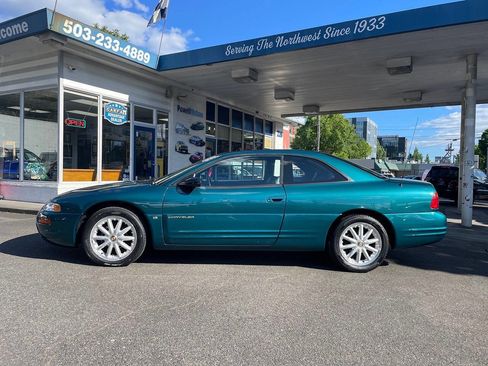 Used 1998 Chrysler Sebring LXi FWD image 12